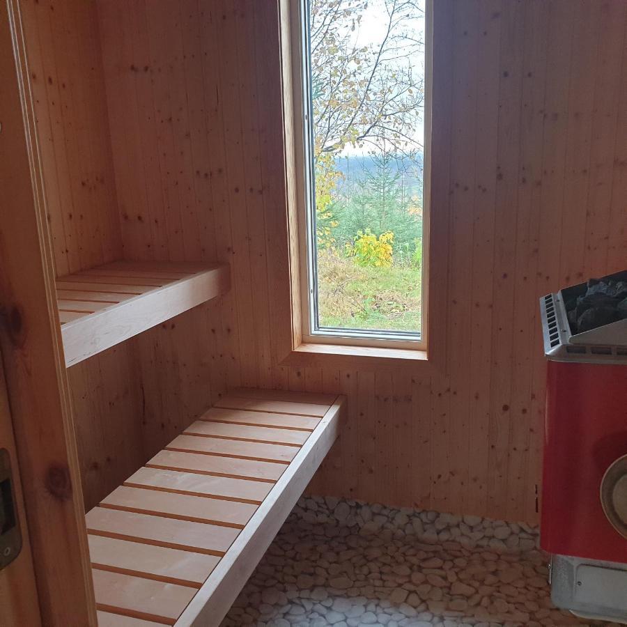 Gaeststuga I Vacker Natur, Bastu, Bubbelpool Sommartid Och Gratis Parkering Naera Ulricehamn Och Lassalyckan, Guesthouse With Nice View With Sauna And Free Parking Close To Dalsjoefors And Fishing Borås Extérieur photo